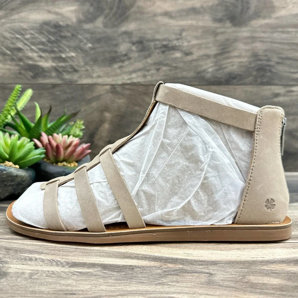 NIB Lucky Brand Benecia 8M Leather Flat Gladiator Sandals Dune - Picture 5 of 11